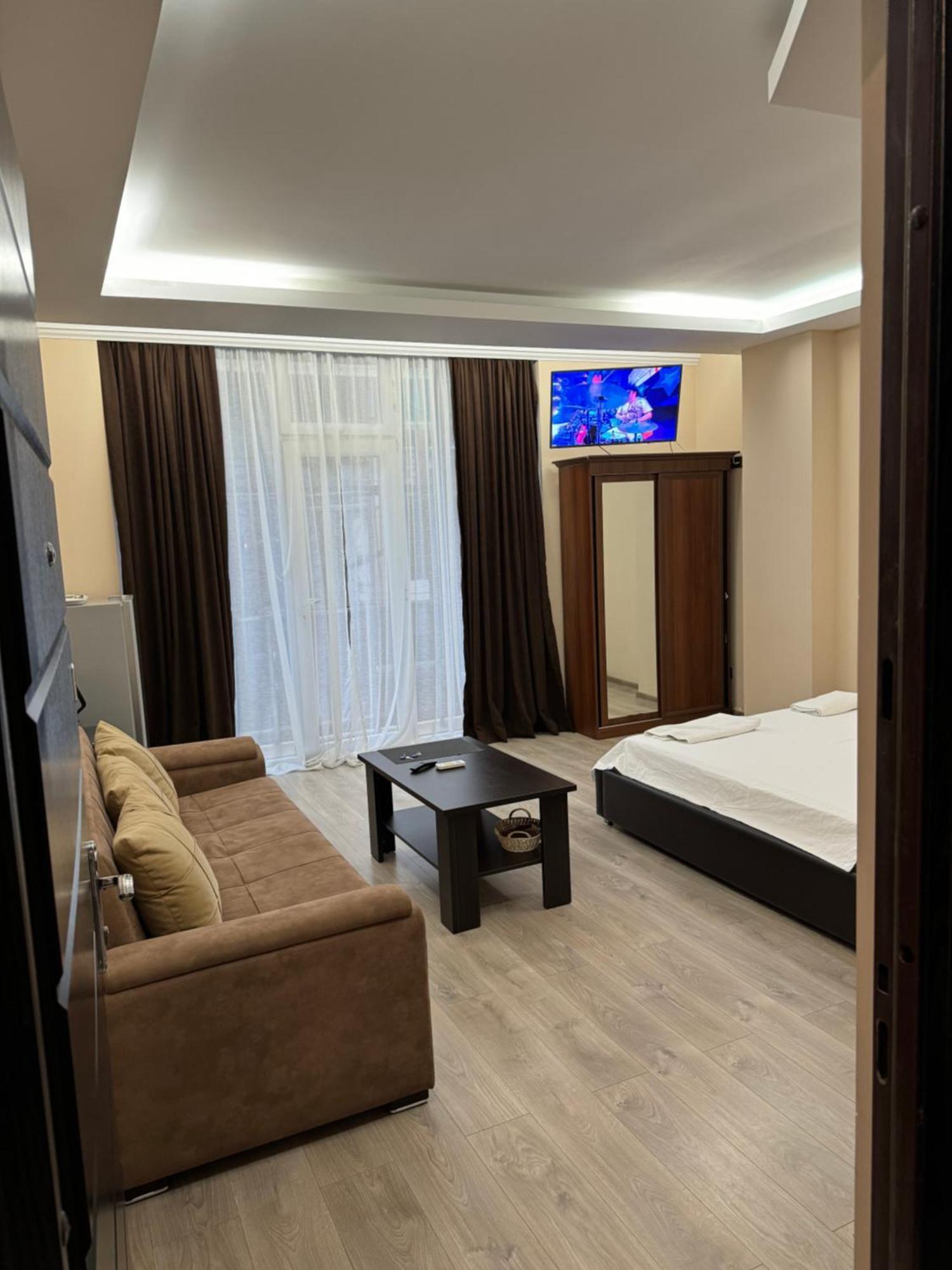 Iko'S Family Apartments 바투미 외부 사진