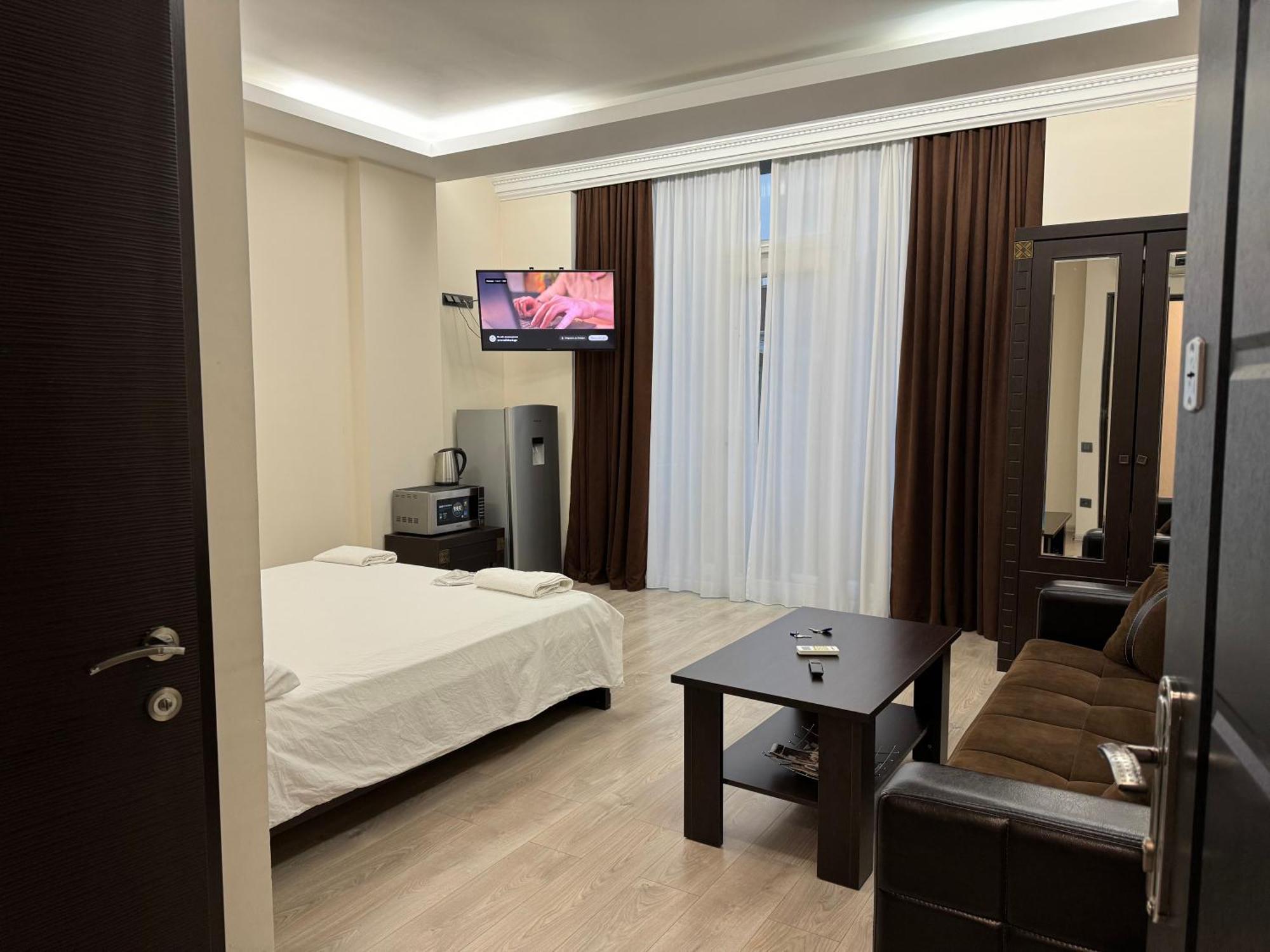 Iko'S Family Apartments 바투미 외부 사진
